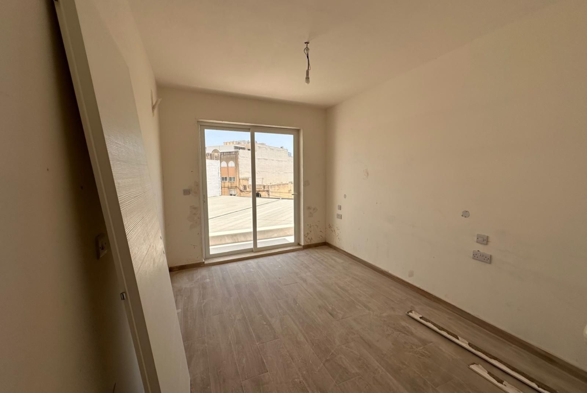 Gzira Close To Seafront